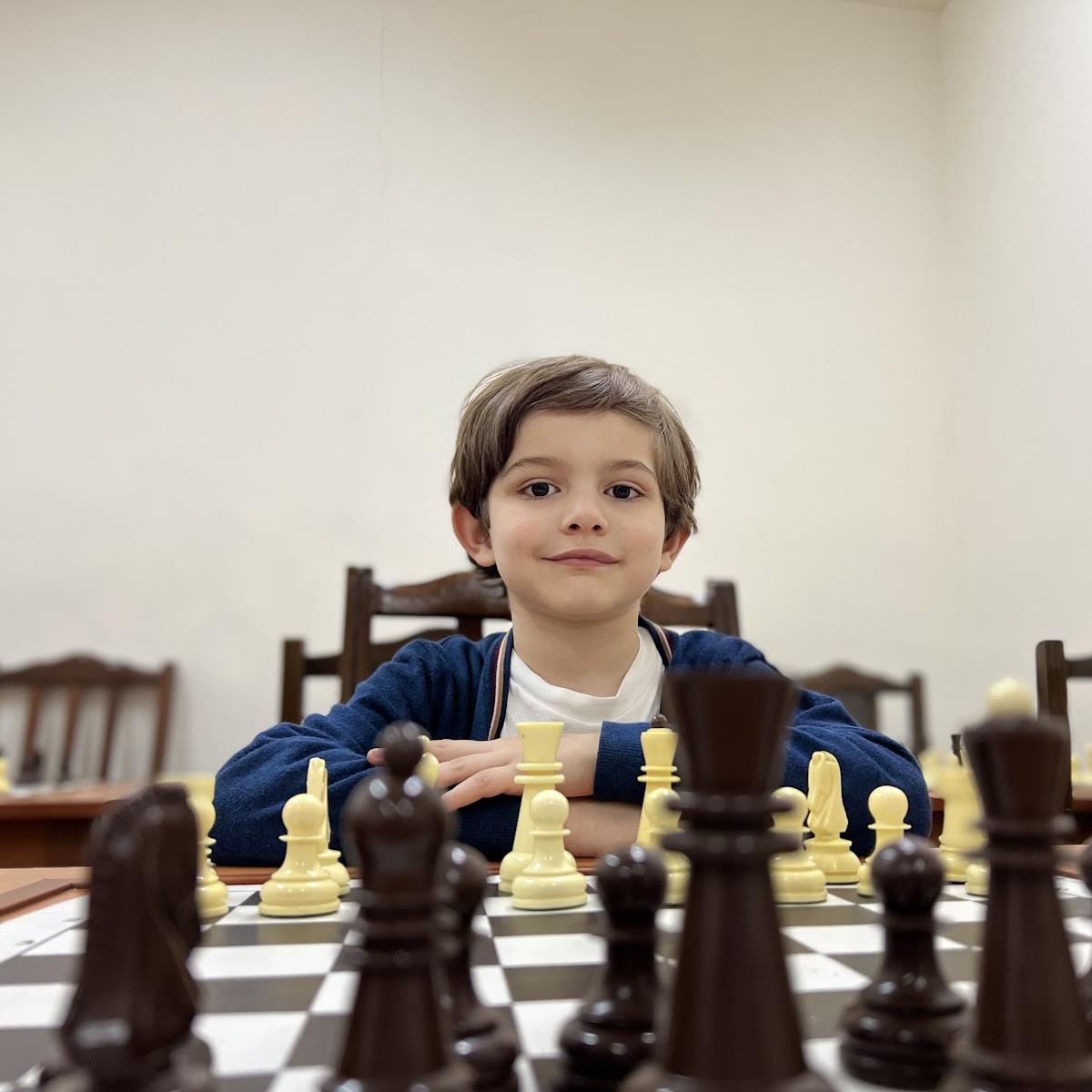 «Հաղթանակն ու պարտությունն ինձ համար նոր մոտիվացիա է». 7-ամյա Էդուարդ Գրիգորյան